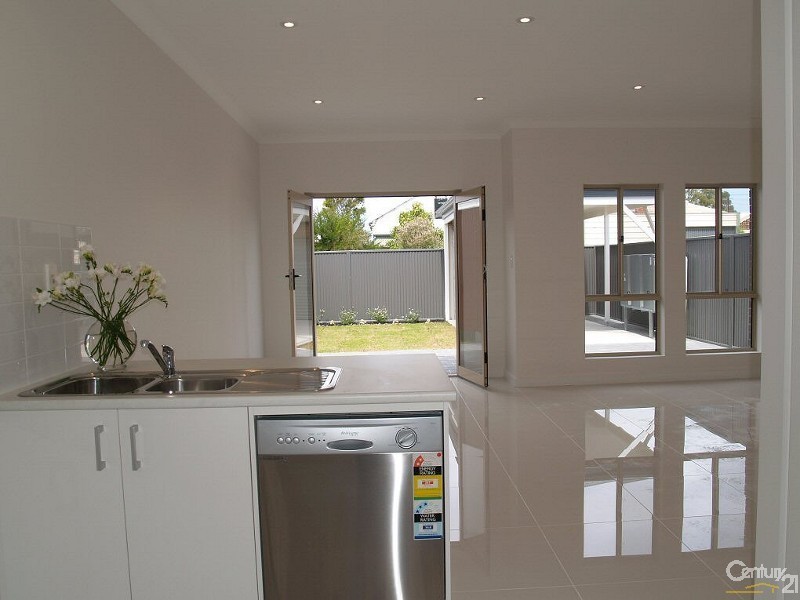 12A Hilton Street, Birkenhead SA 5015