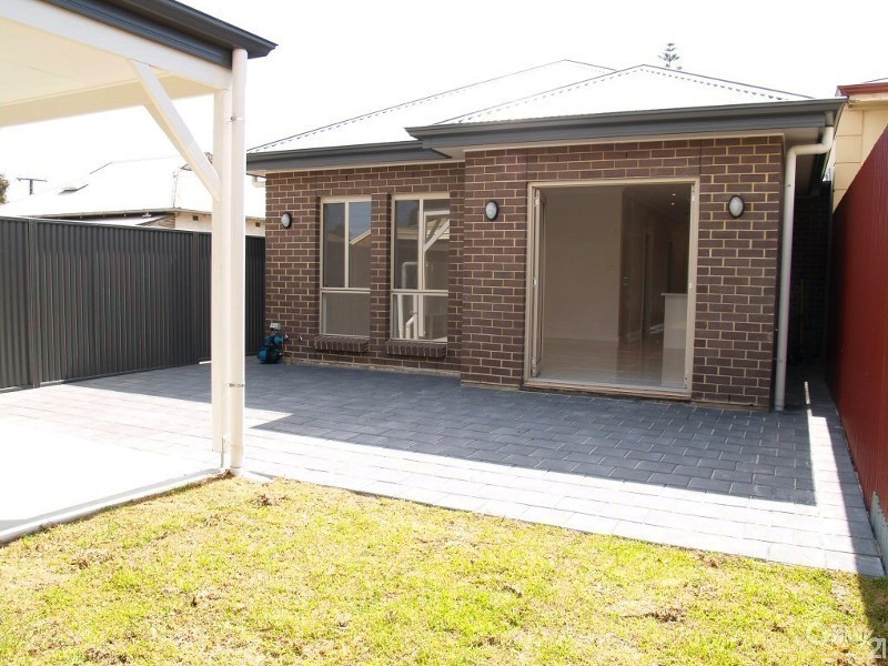 12A Hilton Street, Birkenhead SA 5015