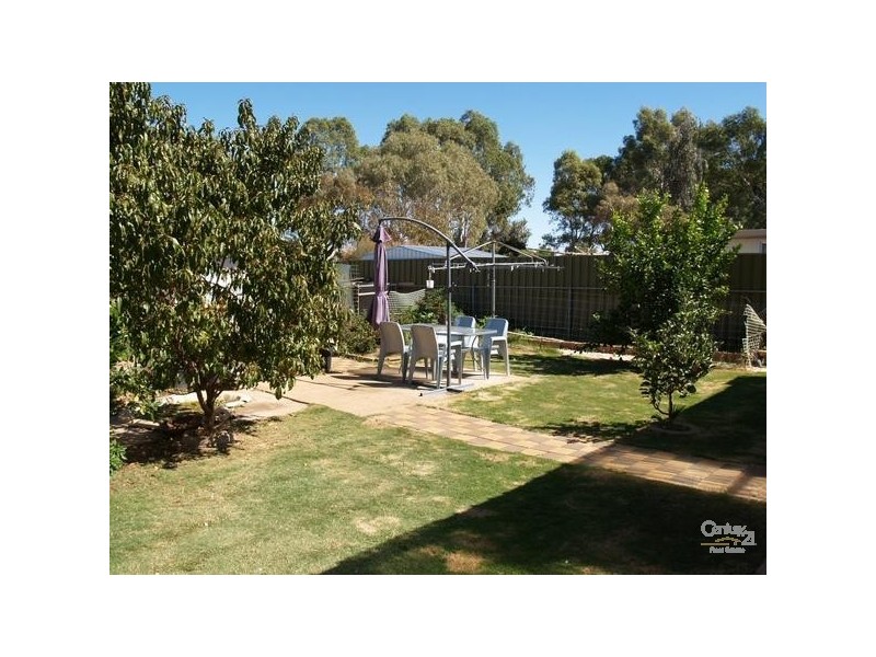 1 Greenfields Drv,, Andrews Farm SA 5114