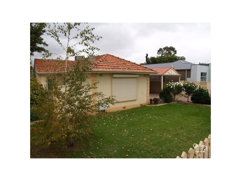 284 Hampstead Rd, Clearview SA 5085