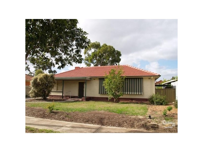 18 Blount St, Blair Athol SA 5084