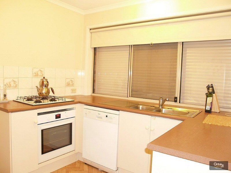 6 Burchmore Crt, Blair Athol SA 5084