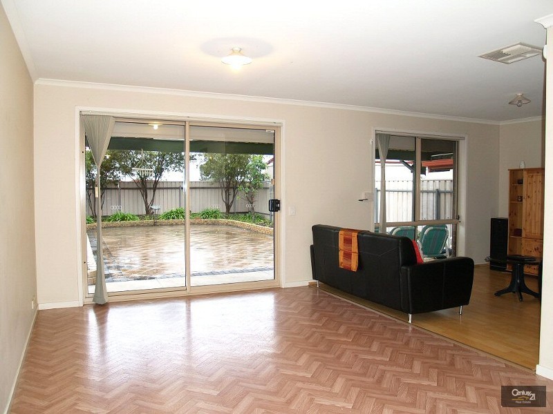 6 Burchmore Crt, Blair Athol SA 5084