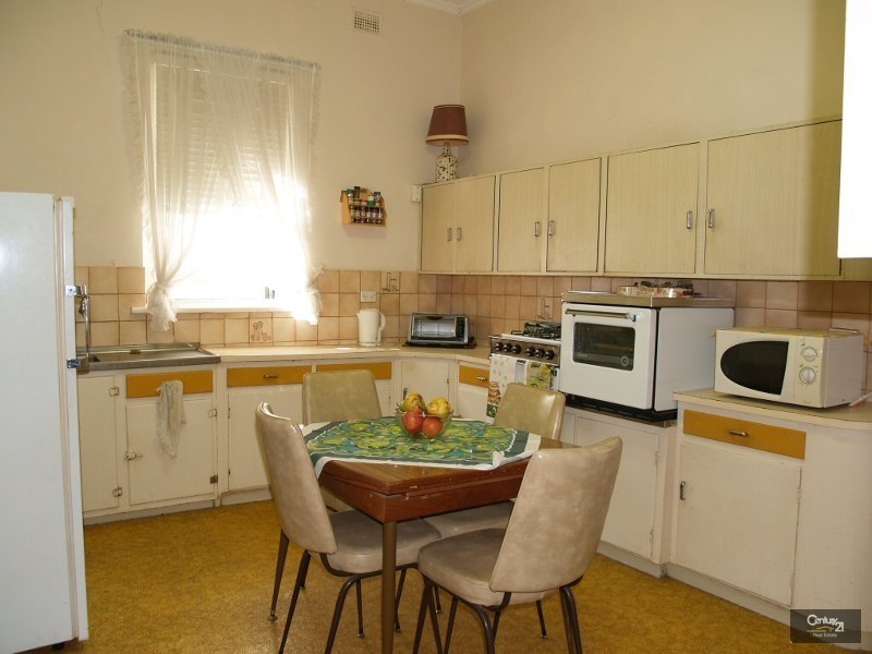 9 St Clements St, Blair Athol SA 5084