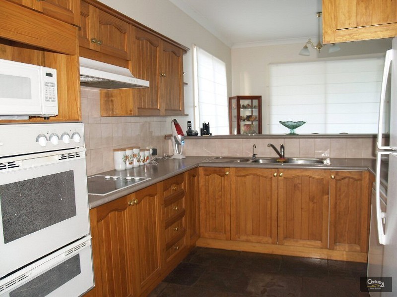 6 Ash Grove, Magill SA 5072