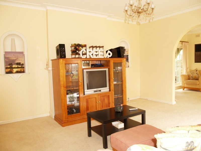 2 Peel St, Prospect SA 5082