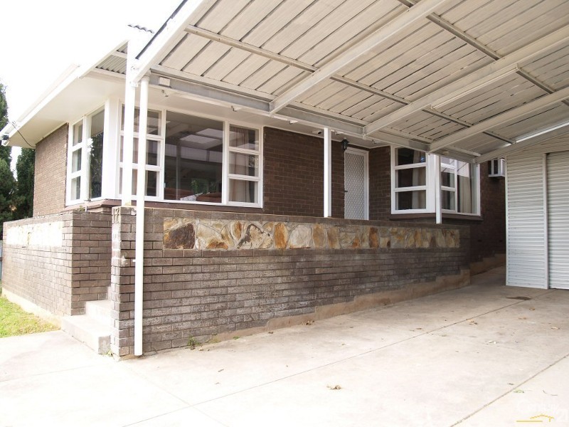 17 Livingstone Ave, Ingle Farm SA 5098