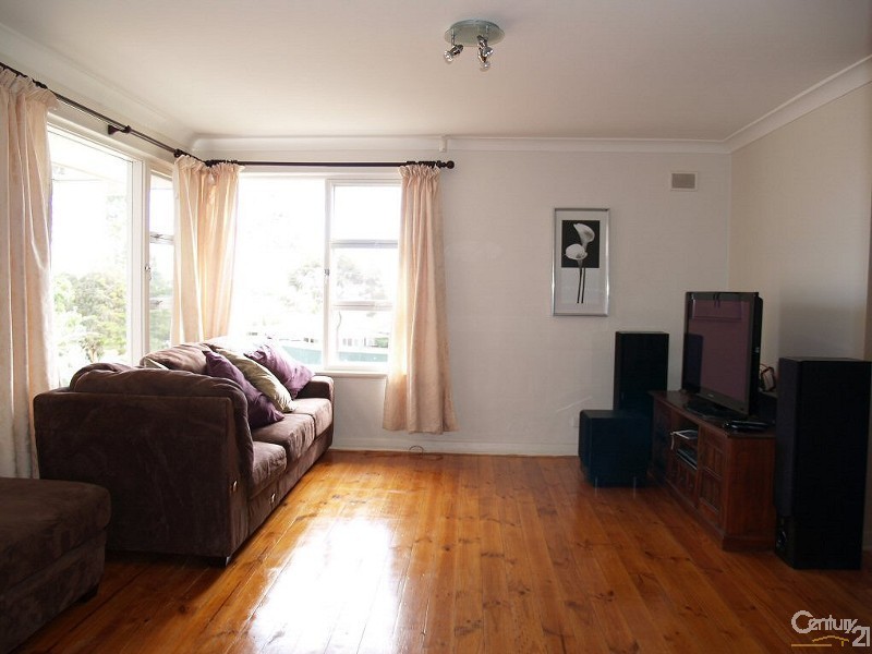 17 Livingstone Ave, Ingle Farm SA 5098