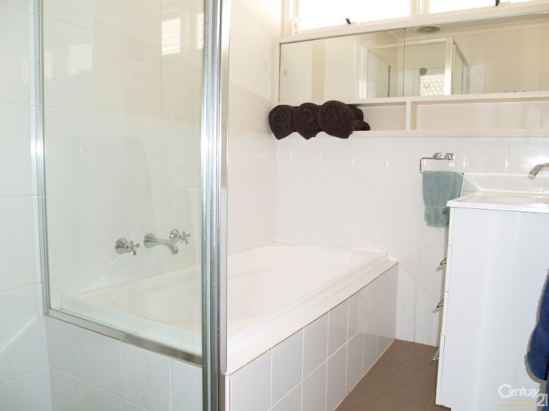 17 Livingstone Ave, Ingle Farm SA 5098