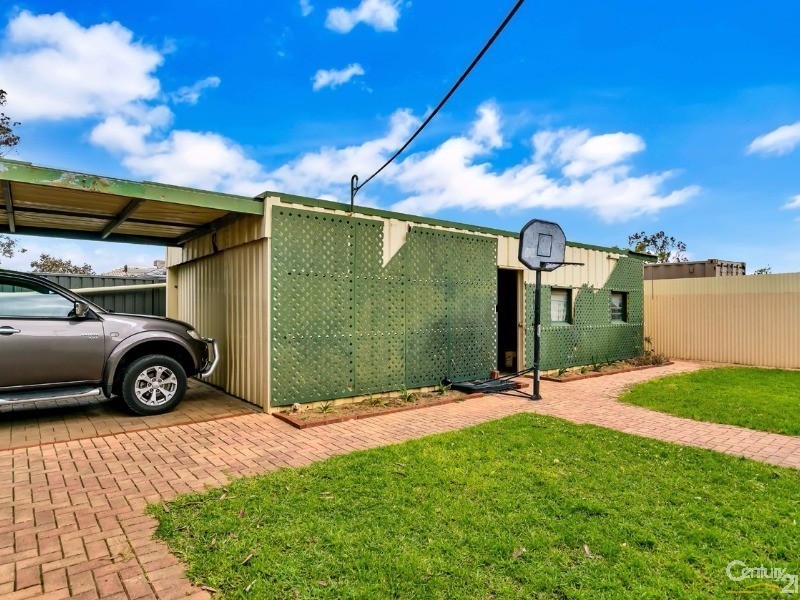 98 Churchill Rd North, Dry Creek SA 5094