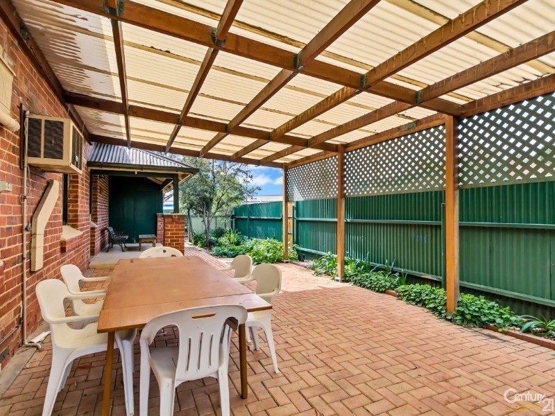 98 Churchill Rd North, Dry Creek SA 5094