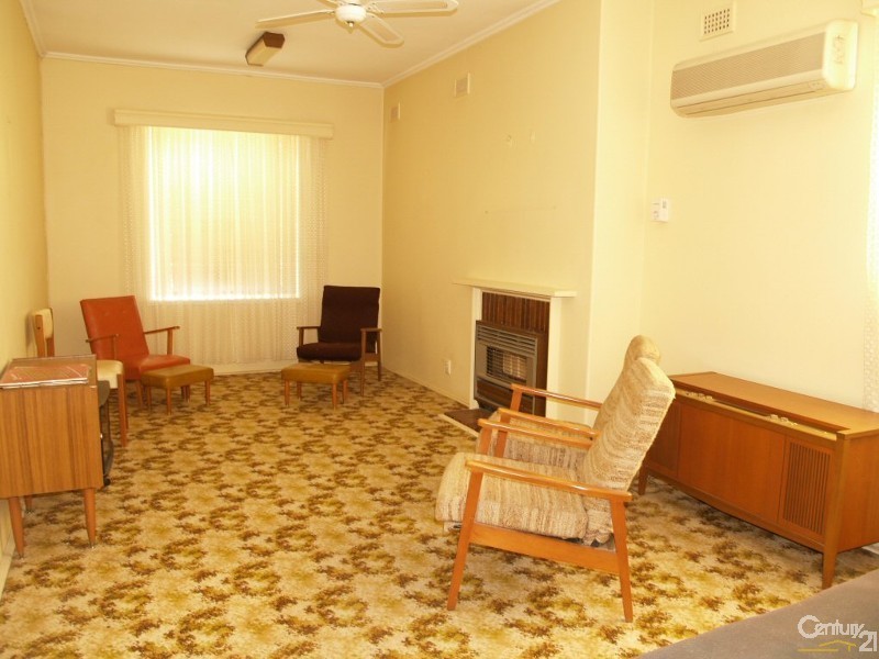 15 Deakin St, Blair Athol SA 5084