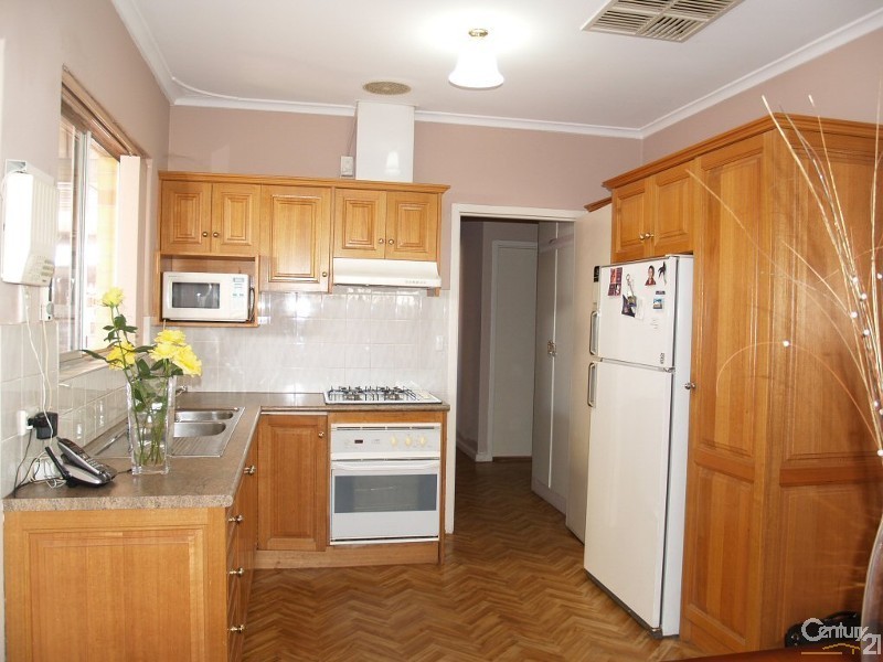 25 Third St, Wingfield SA 5013