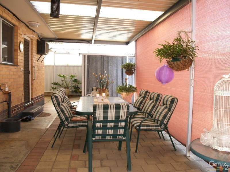 25 Third St, Wingfield SA 5013