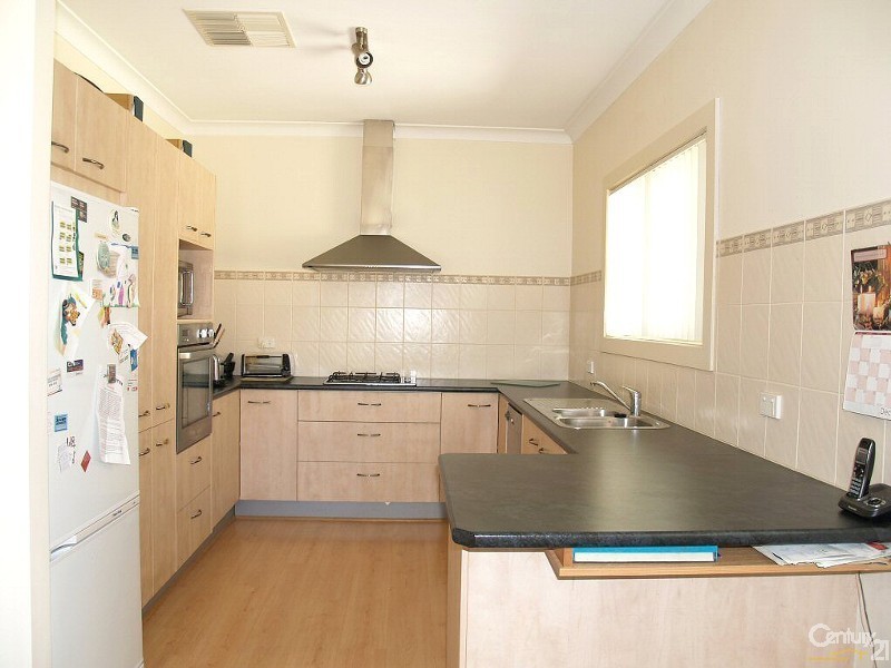 24 Milbank Ave, Gilles Plains SA 5086