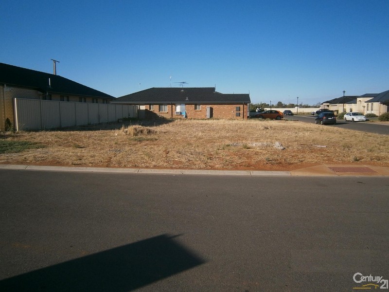 8a Barossa Drive, Munno Para West SA 5115