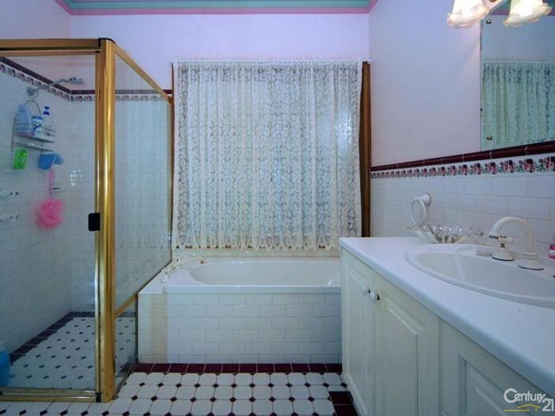 16 Brooke St, Broadview SA 5083