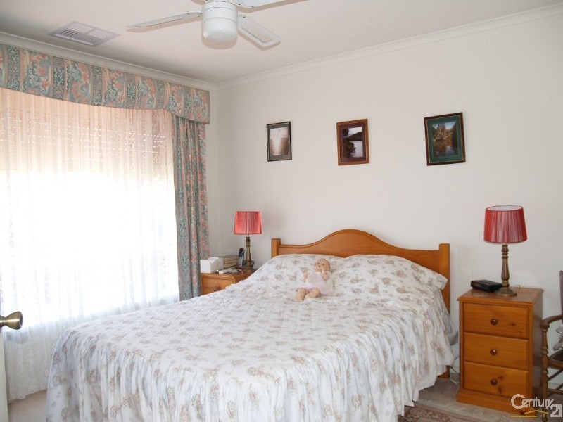 28 Chelsea Drive, Enfield SA 5085