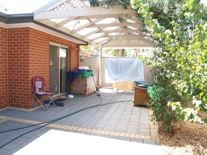 2/51 Cowan St, Angle Park SA 5010
