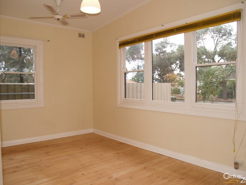 16 Wiggins Ave, Salisbury SA 5108