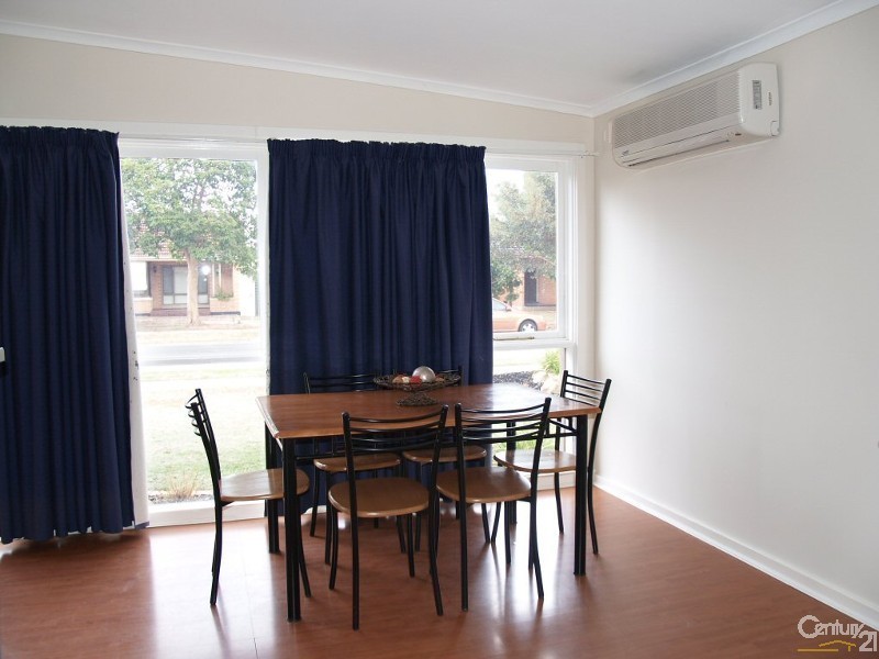 3 Karong Ave, Brahma Lodge SA 5109