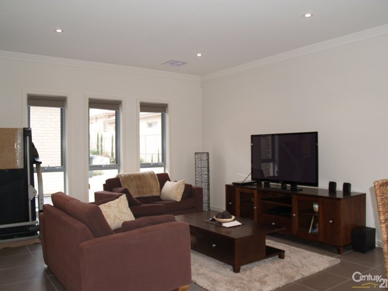 25b/25c Maurice Ave, Rostrevor SA 5073
