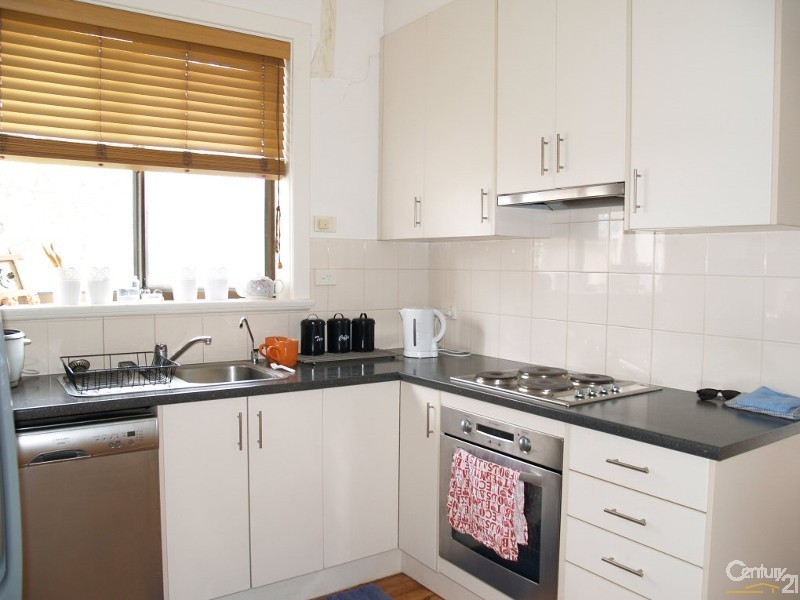 17 Amber Ave, Clearview SA 5085