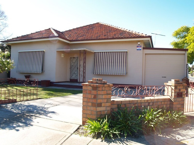 8 Blamey Ave, Broadview SA 5083