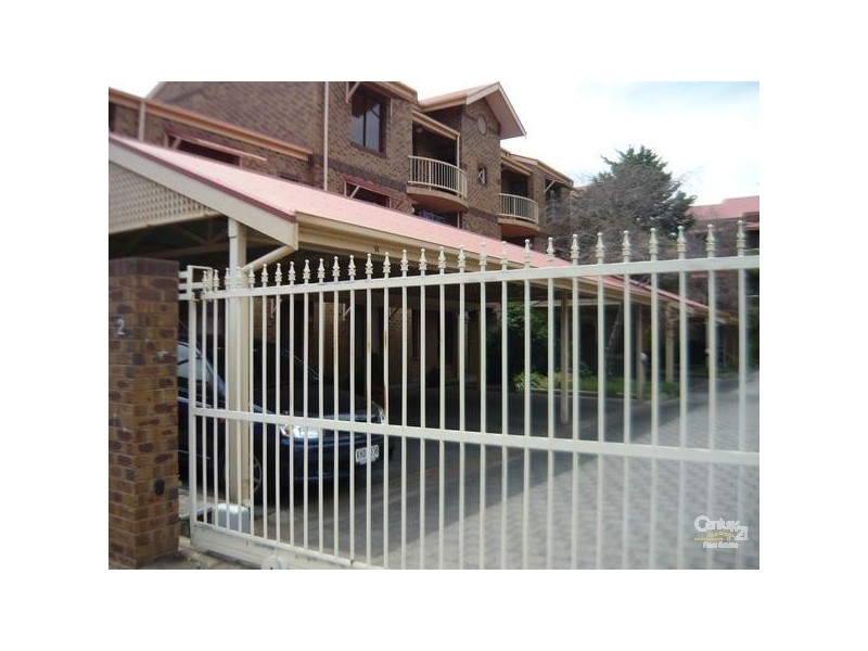 17/ 12-26 Willcox St, Adelaide SA 5000