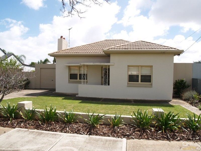 4 Manuel Ave, Blair Athol SA 5084