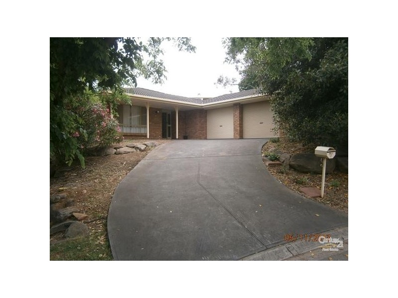 17 Bent Ct, Wynn Vale SA 5127