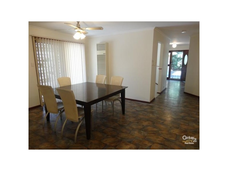 17 Bent Ct, Wynn Vale SA 5127