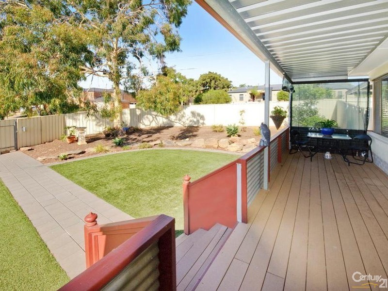 33 Eddy St, Clearview SA 5085