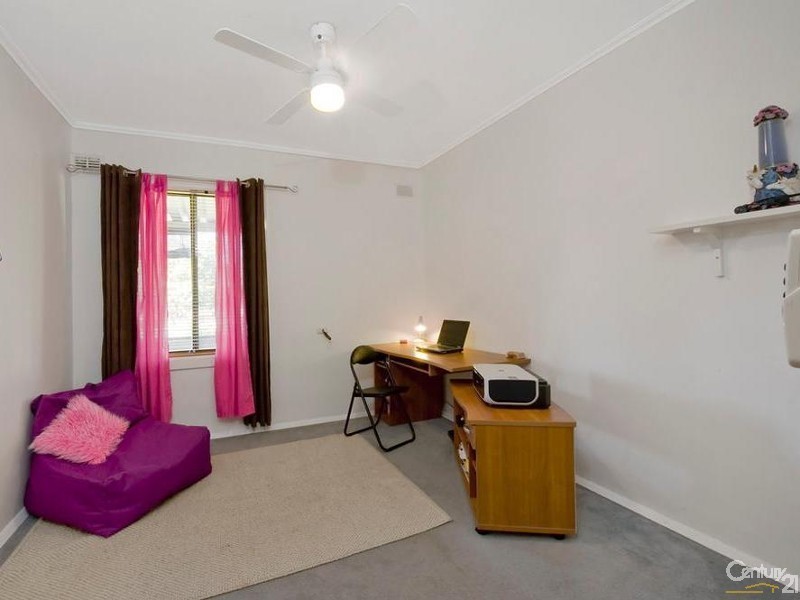 33 Eddy St, Clearview SA 5085