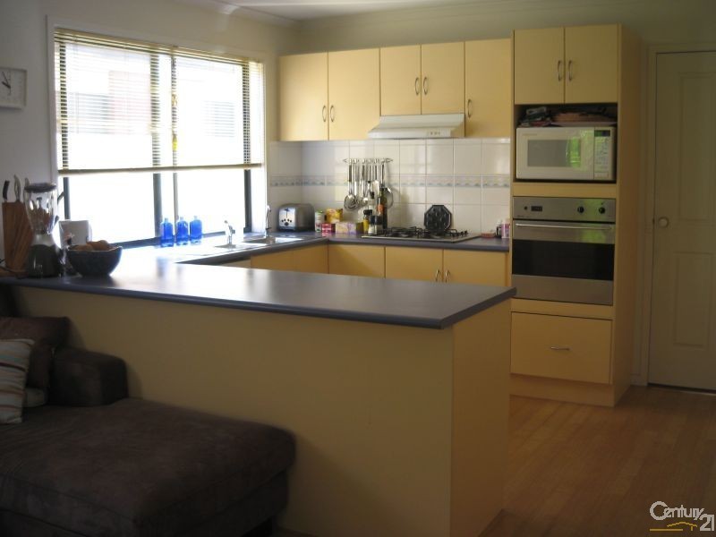 17 Knightsbridge Tce, Oakden SA 5086