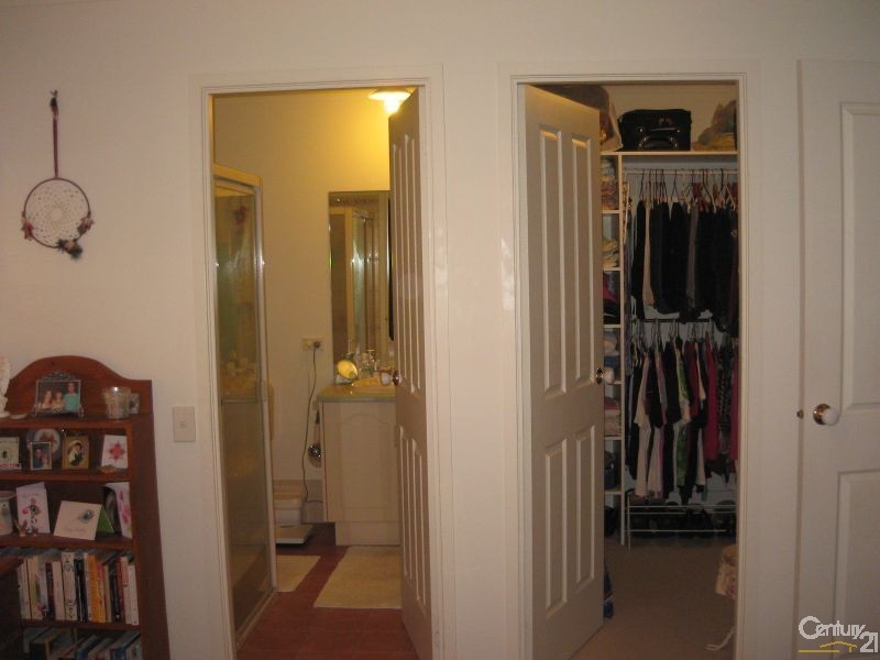 17 Knightsbridge Tce, Oakden SA 5086