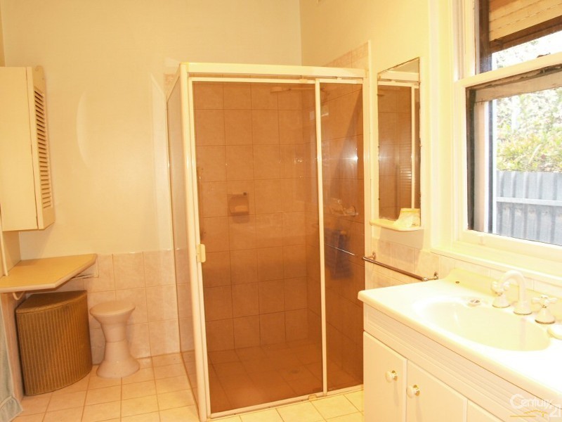 10 Ormond Ave, Clearview SA 5085