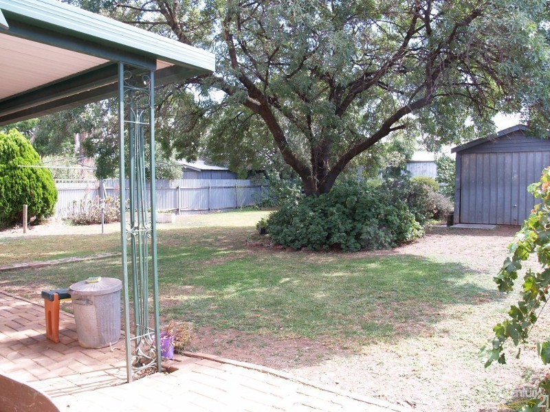 10 Ormond Ave, Clearview SA 5085