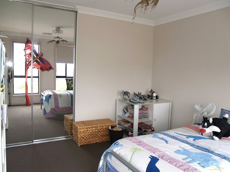 59 Hindmarsh Circuit, Mawson Lakes SA 5095