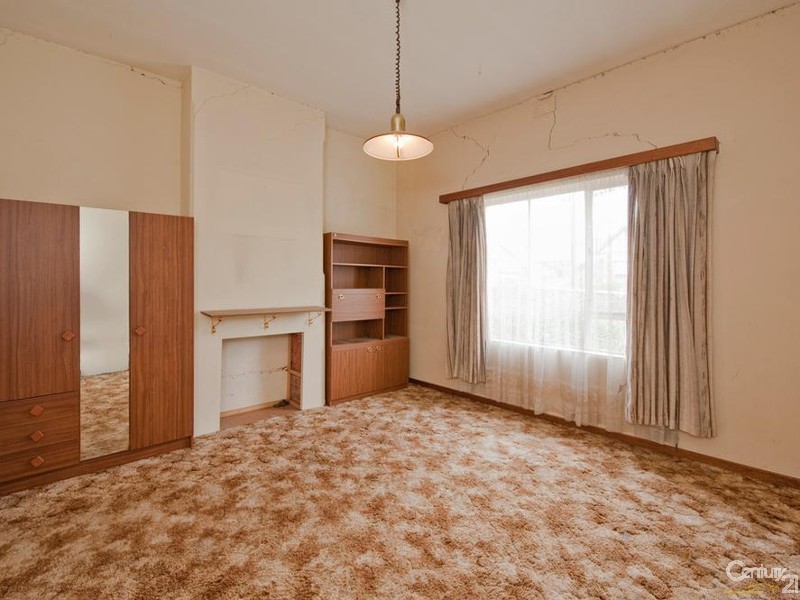 2 Graham Place, Prospect SA 5082