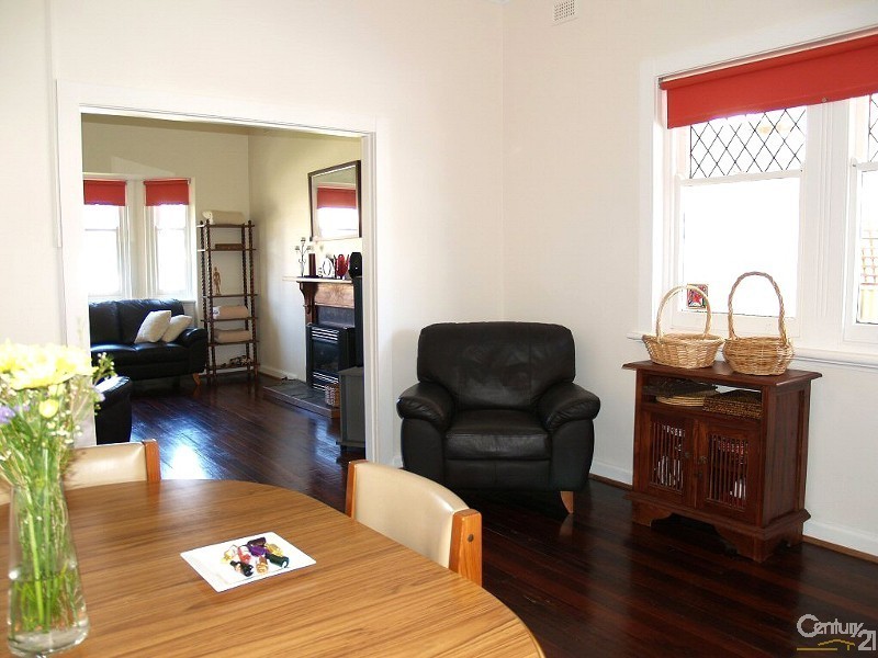 24 Henrietta St, Prospect SA 5082