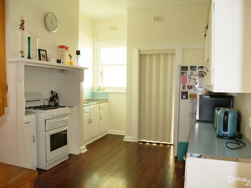 24 Henrietta St, Prospect SA 5082