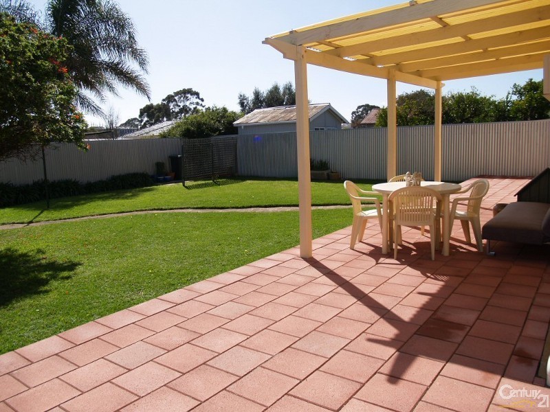 24 Henrietta St, Prospect SA 5082