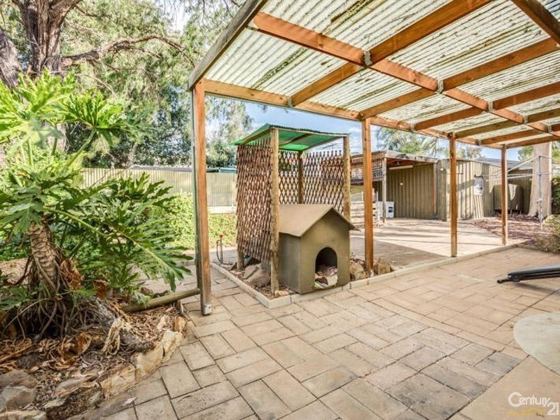 9 Mettika Ave, Ingle Farm SA 5098