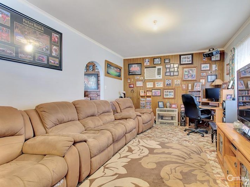 4 Balmoral Rd, Salisbury East SA 5109