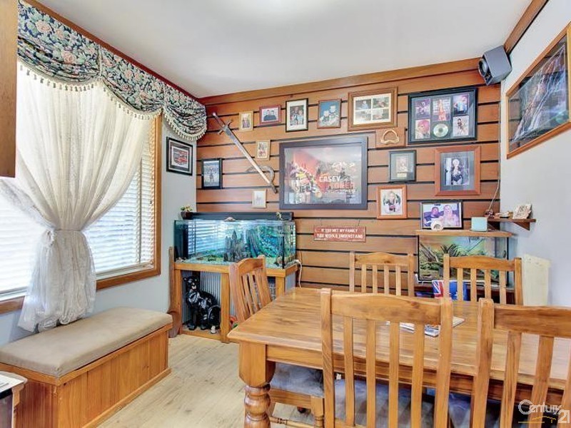 4 Balmoral Rd, Salisbury East SA 5109