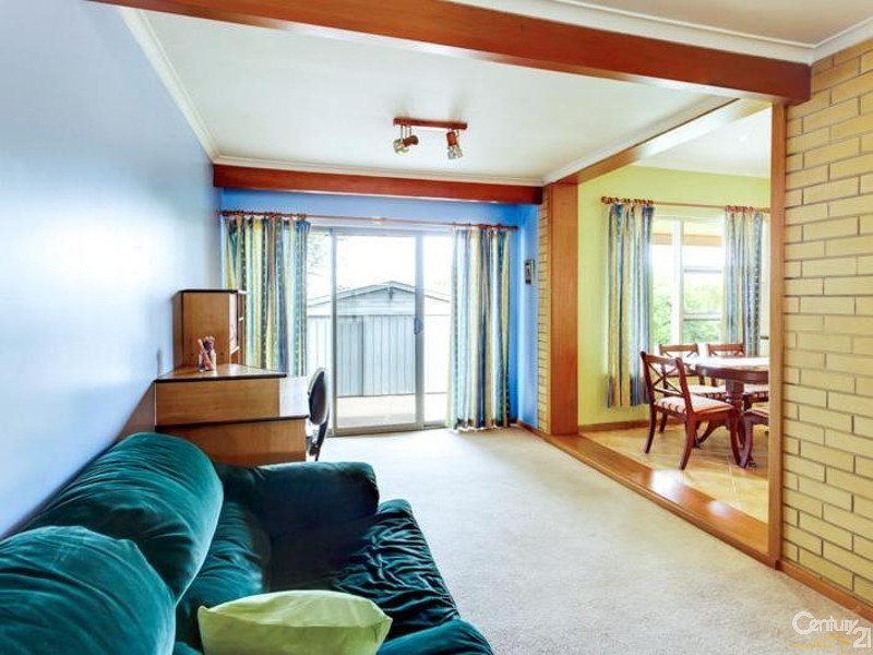 13 Nanette Road, Valley View SA 5093