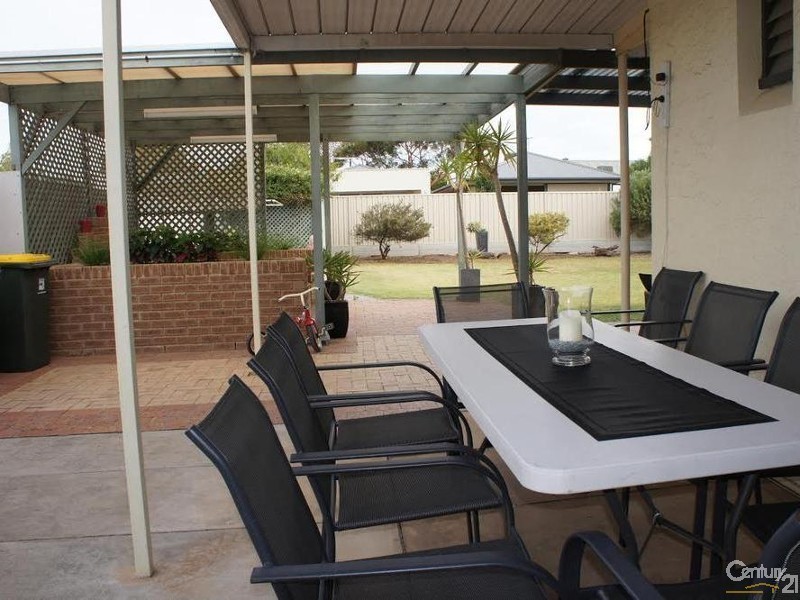 13 FRANCIS AVENUE, Broadview SA 5083