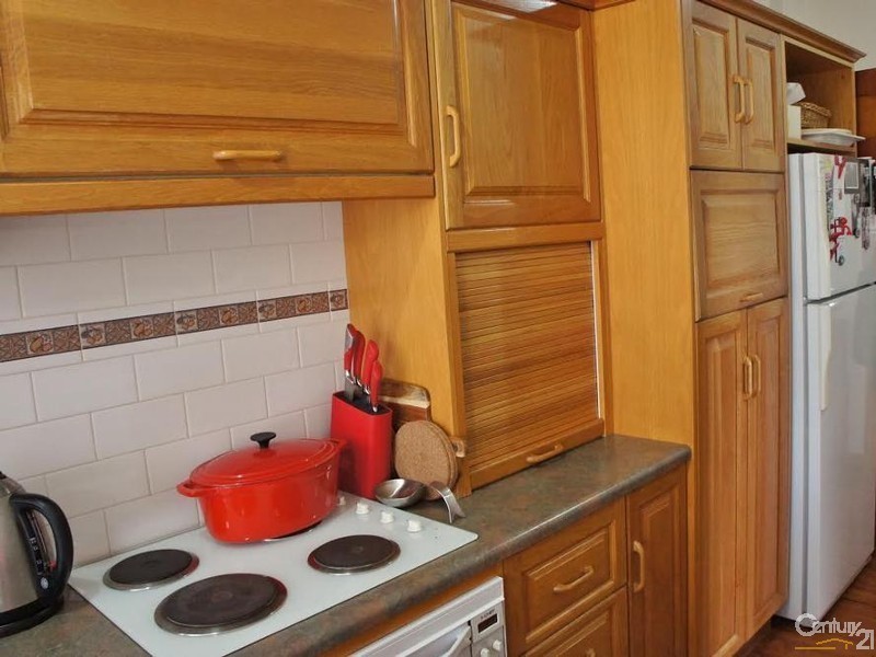 13 FRANCIS AVENUE, Broadview SA 5083