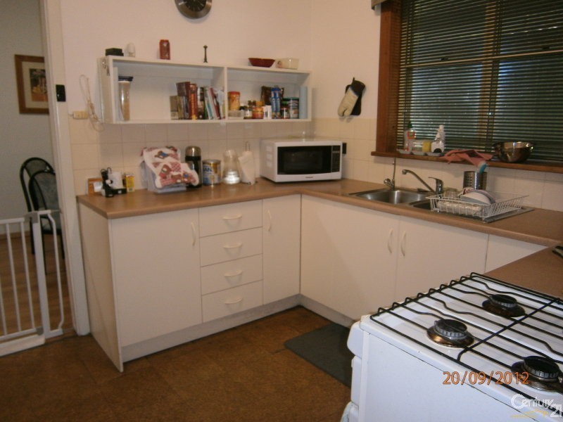 16 PEMBERTON STREET, Oaklands Park SA 5046